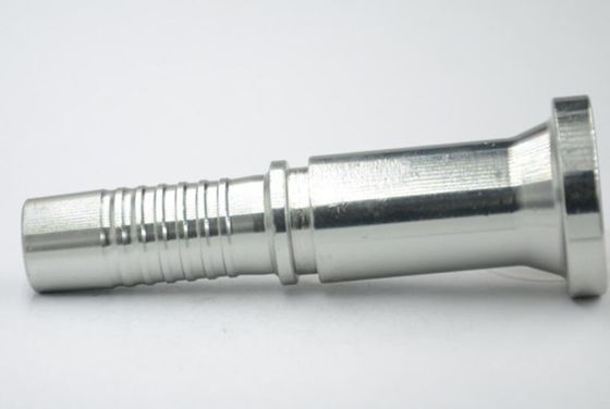 SAE 수압 플랜지 3000psi Hose 플랜지 87311 긴 작동 기간 및 파이프 라인 연결
