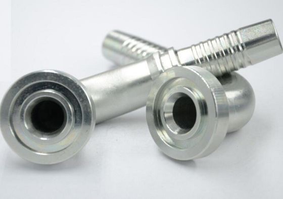 90도 SAE 플랜지 3000 Psi 수압 Hose 플랜지 87391 시리즈 둥근 머리 유형